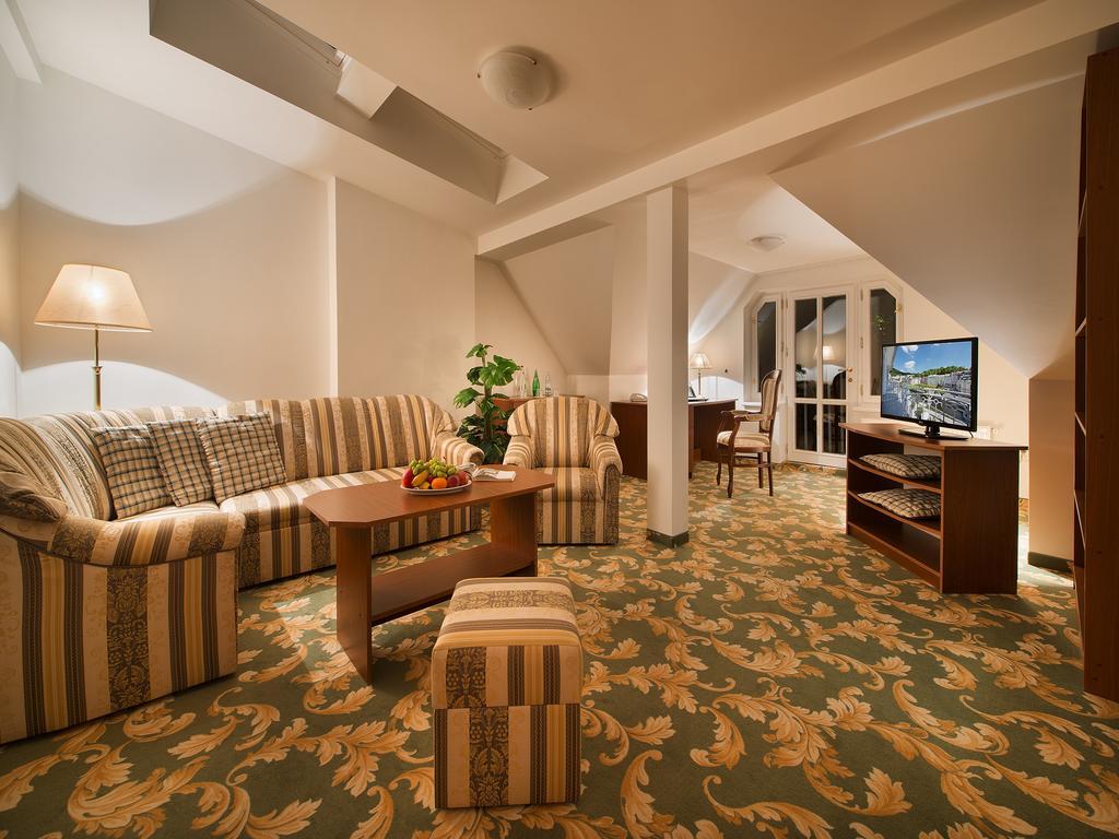 Ea Hotel Elefant Karlovy Vary Ngoại thất bức ảnh